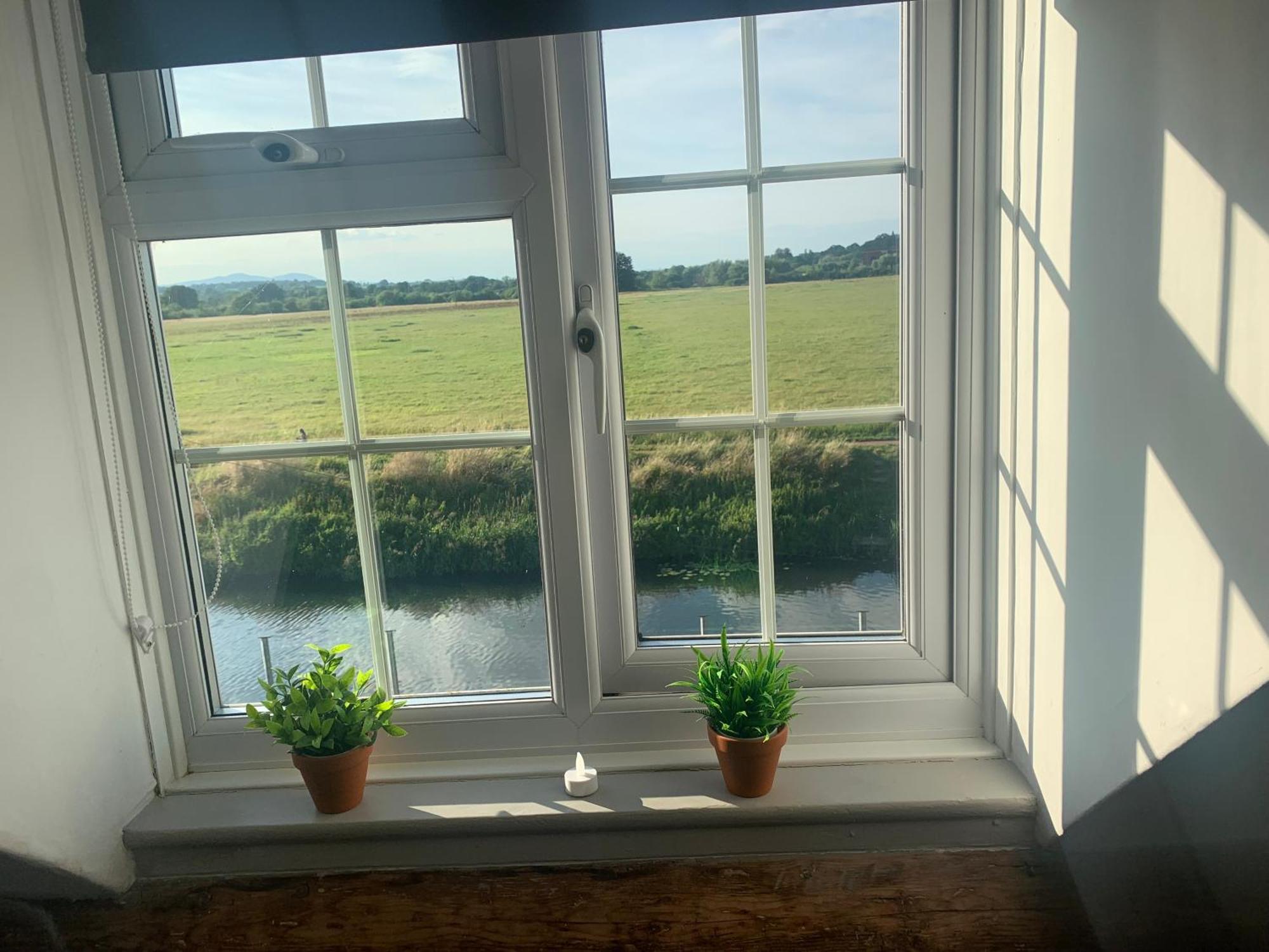 Riverside Cottage Tewkesbury Dış mekan fotoğraf